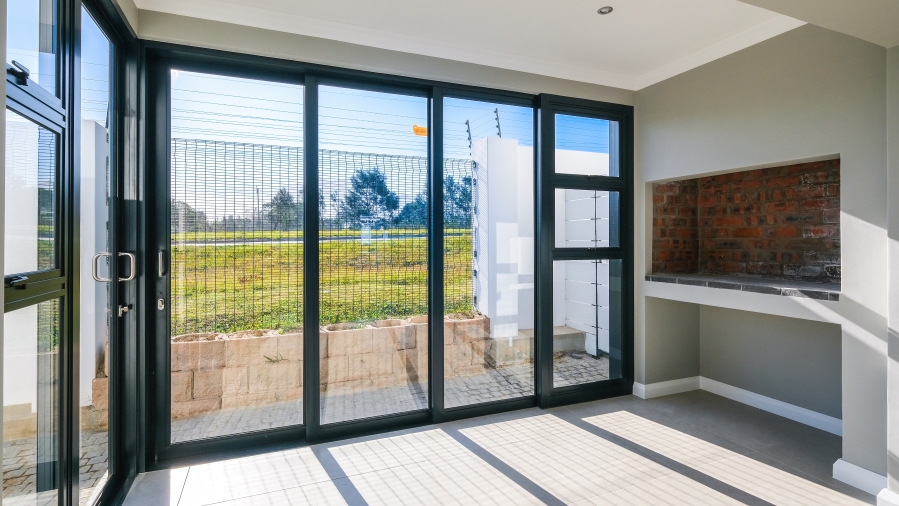 1 Bedroom Property for Sale in Glenwood Western Cape